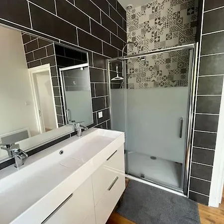 Maison De Hotel Sabres